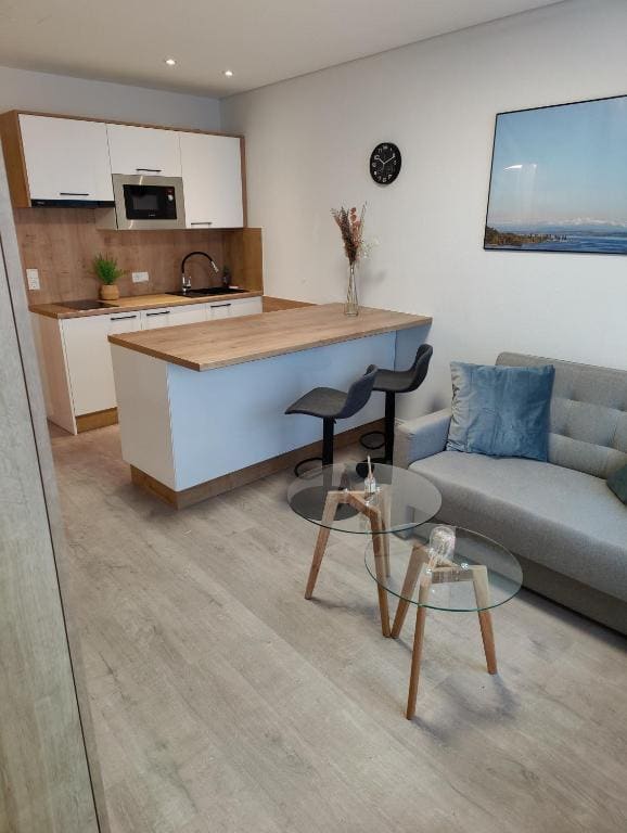 Studio room - Image 1