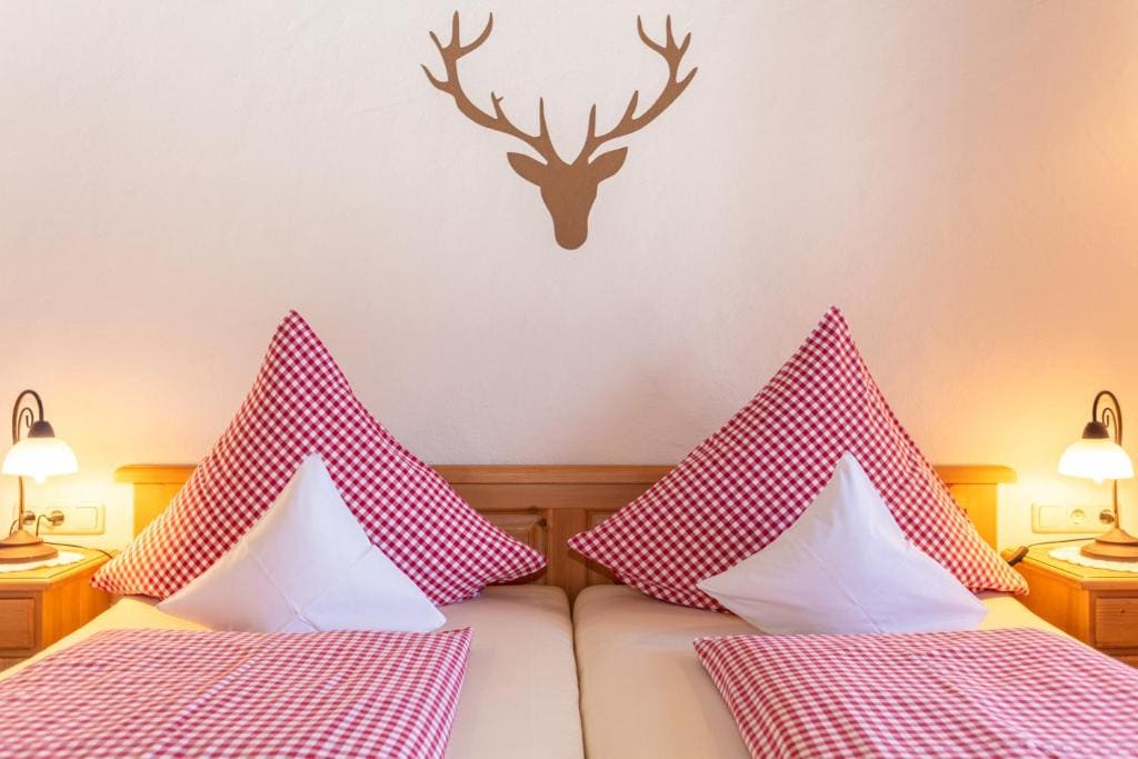 One-Bedroom Chalet room - Image 3