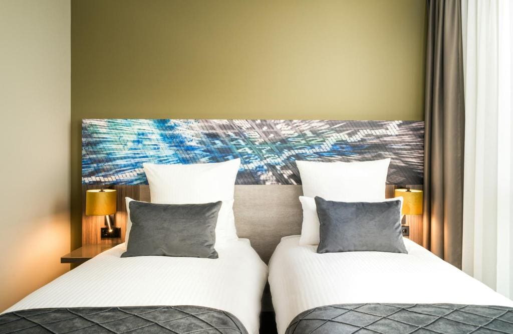 Comfort Twin Room room - Image 3