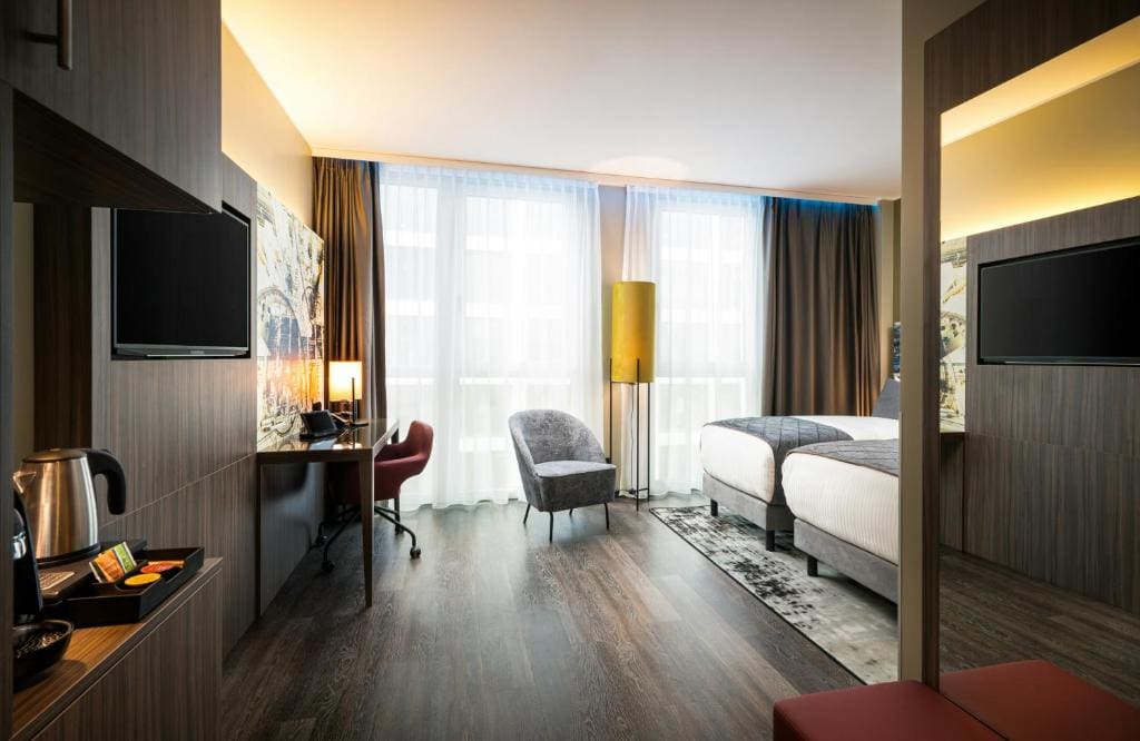 Superior Twin Room room - Image 1