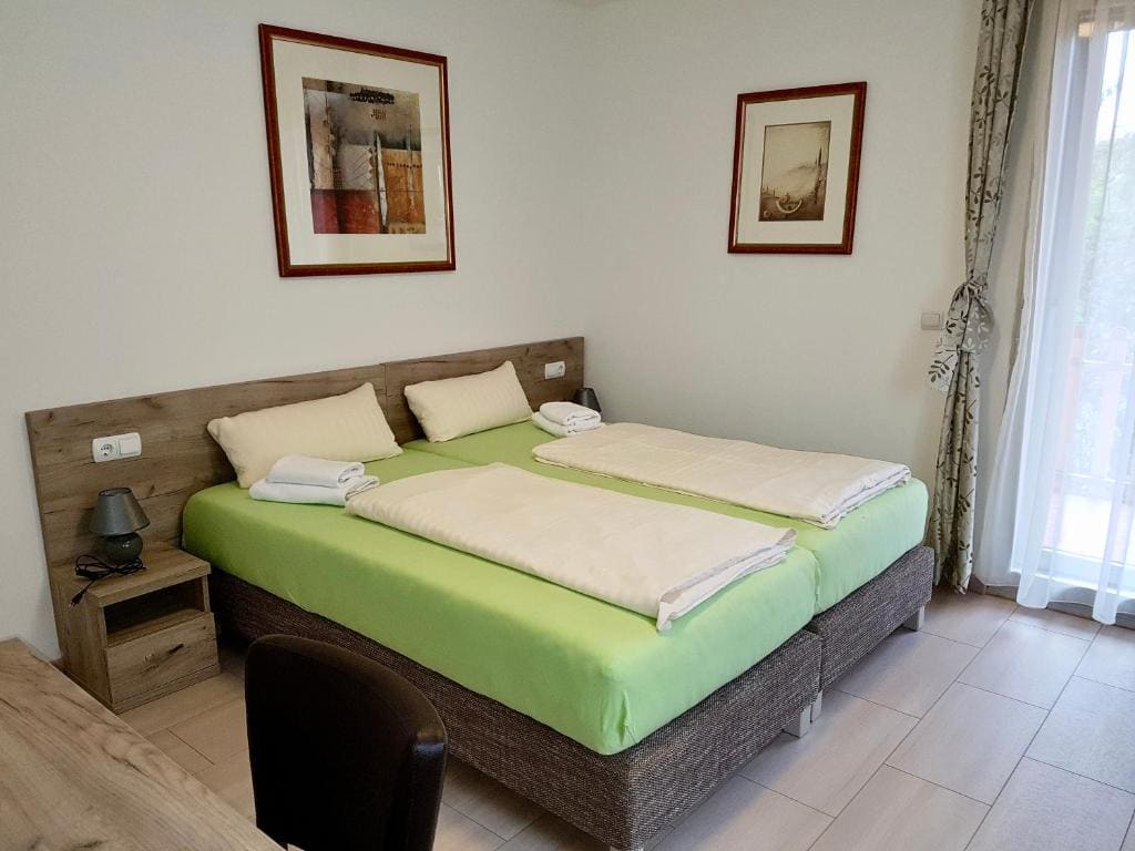Standard Double Room room - Image 2