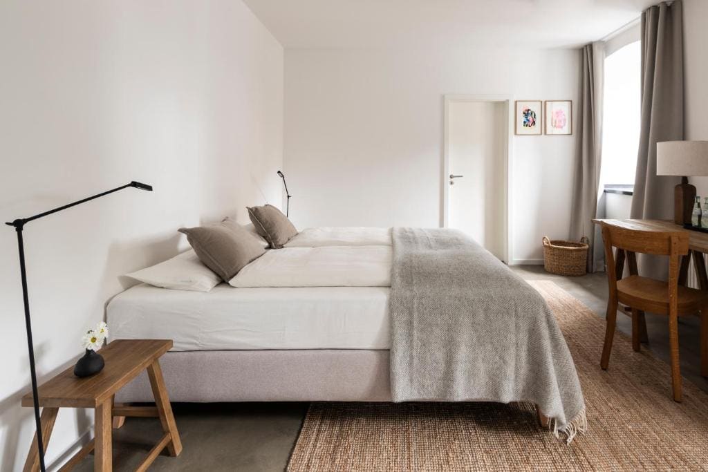Suite room - Image 1