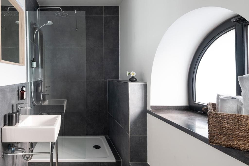 Suite room - Image 3