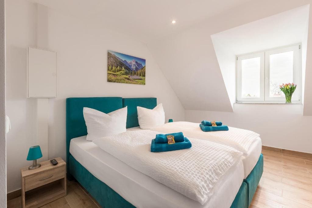 One-Bedroom Apartment room - Image 2