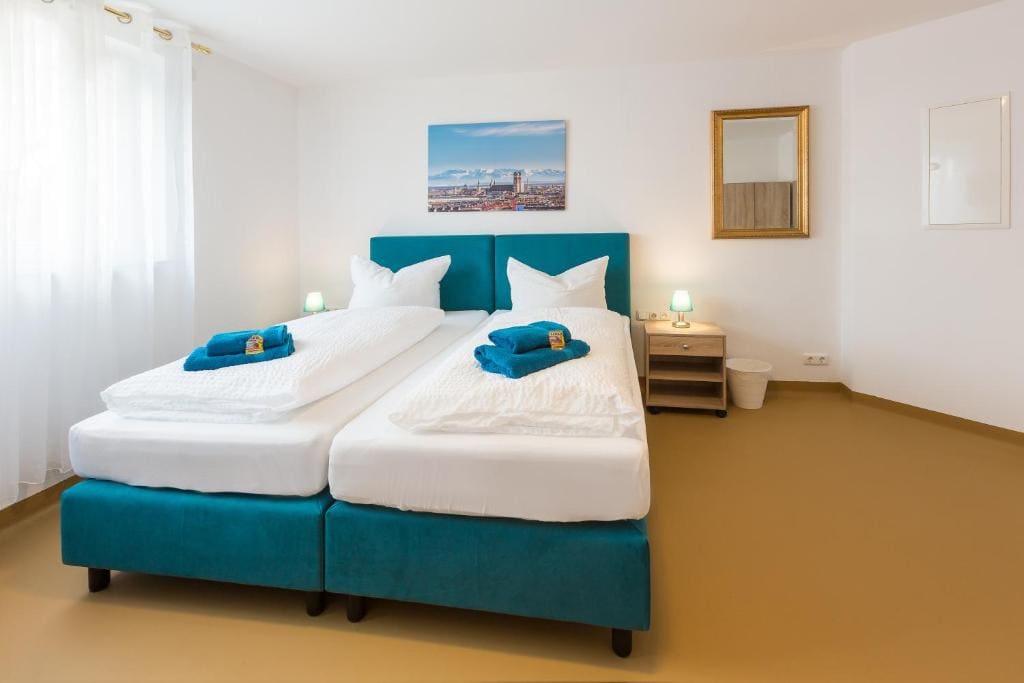 Standard Twin Room room - Image 2