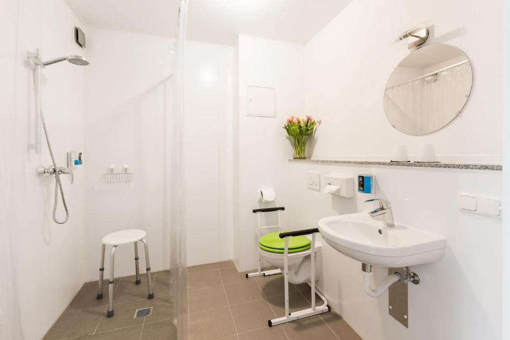Single Room - Disability Access room - Image 1