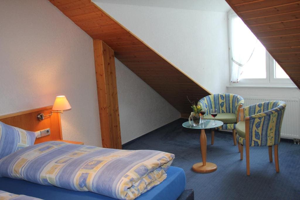 Apartment - Split Level room - Image 1