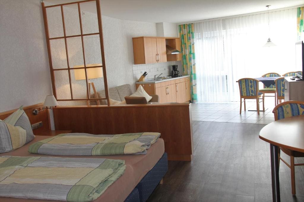 Apartment with Terrace room - Image 1