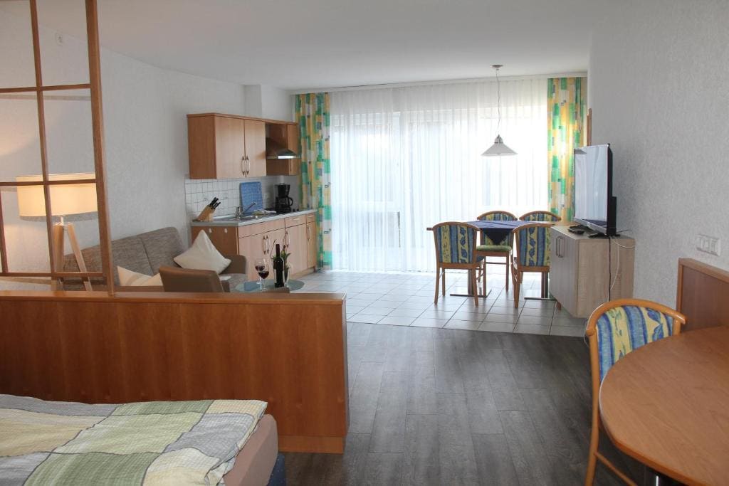Apartment with Terrace room - Image 2