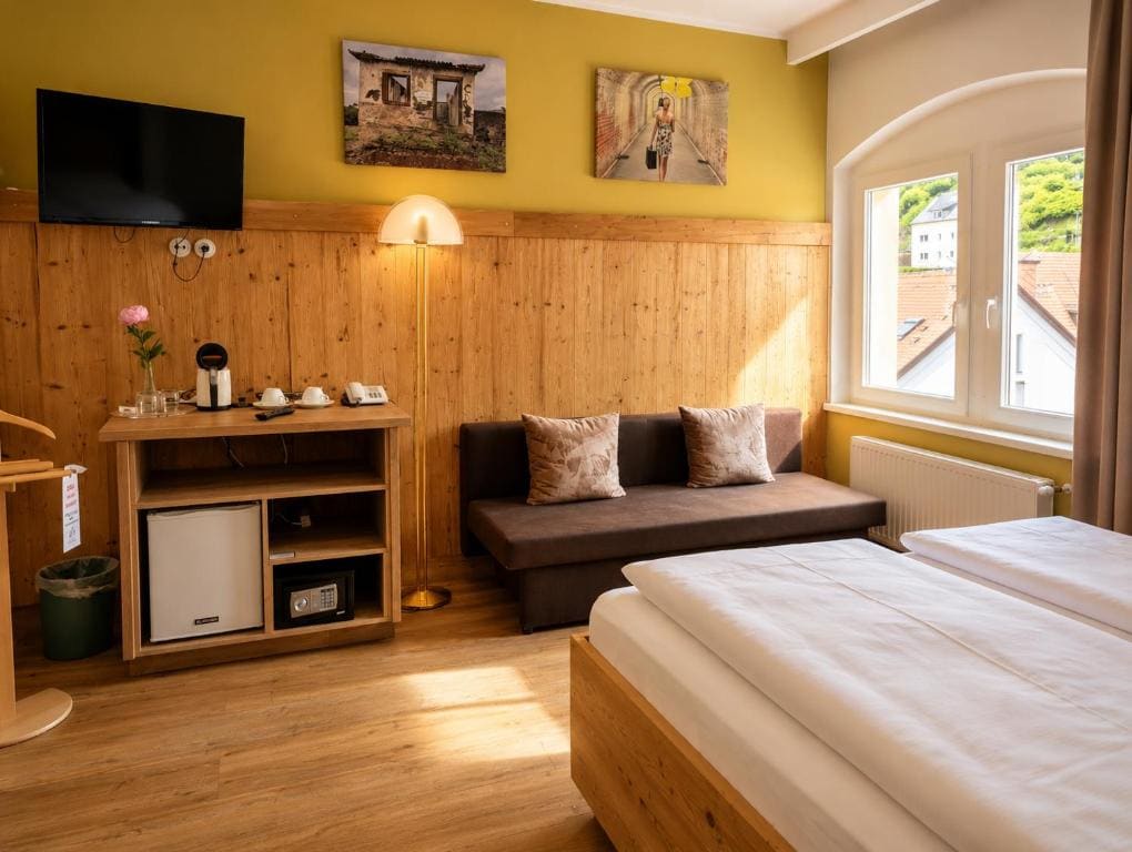 Double Room with Mountain View room - Image 1
