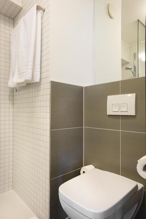 Comfort Single Room with Balcony room - Image 1