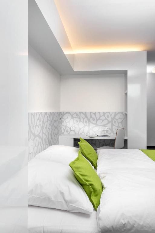 Standard Double Room room - Image 3
