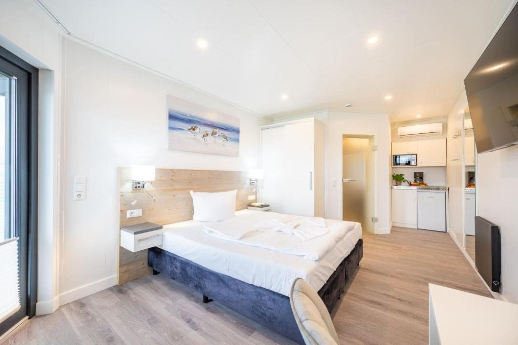 "Waterfront" Studio room - Image 1