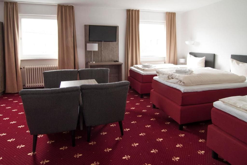 Quadruple Room room - Image 2