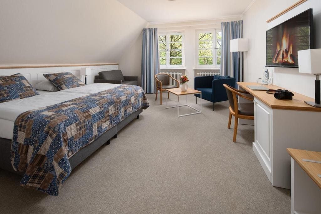 Superior Double Room / Triple Room room - Image 2