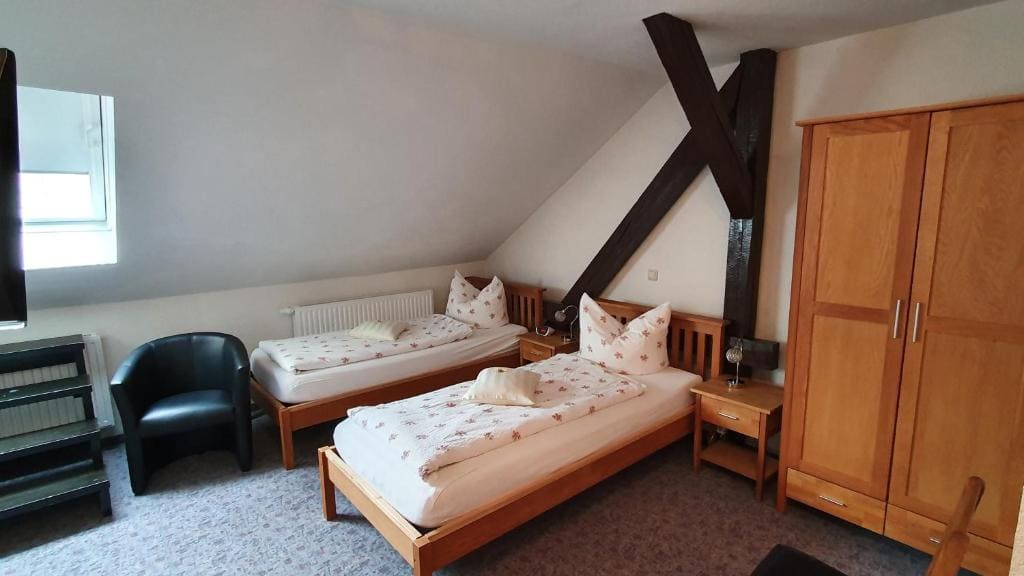 Twin Room room - Image 2