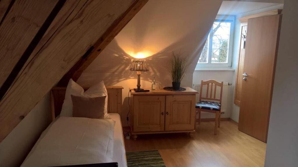 Deluxe Single Room room - Image 1