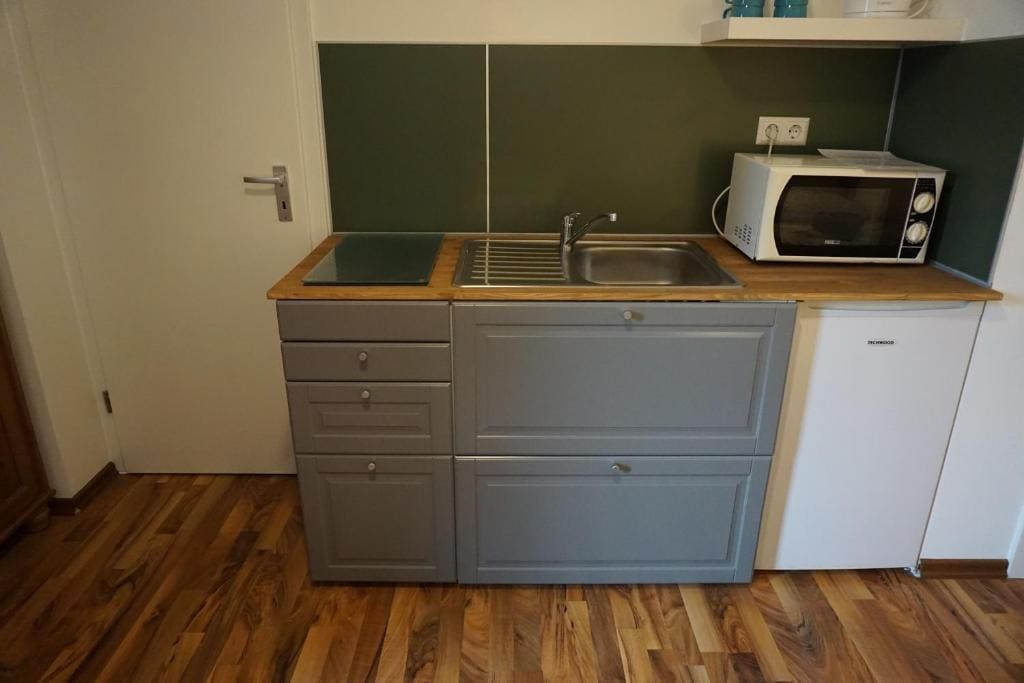 Quadruple Room with Bathroom room - Image 2
