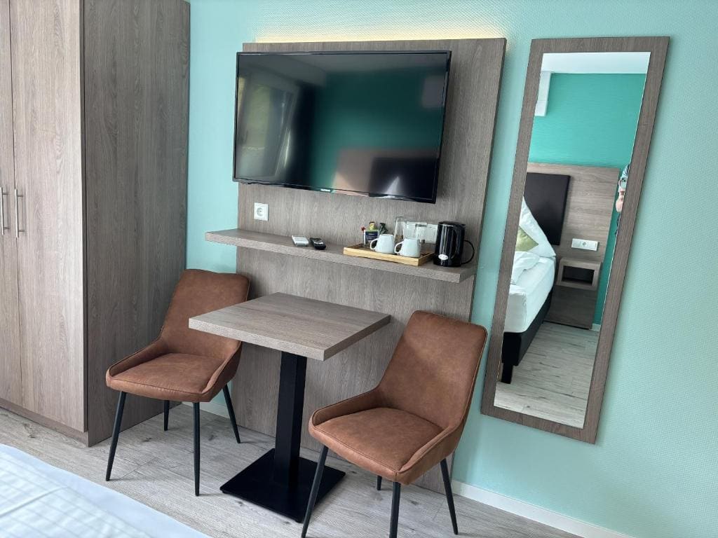 Deluxe Double Room with Mountain View room - Image 1