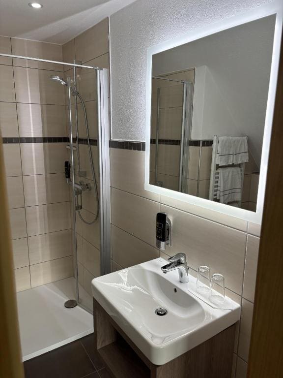 Deluxe Double Room with Mountain View room - Image 3