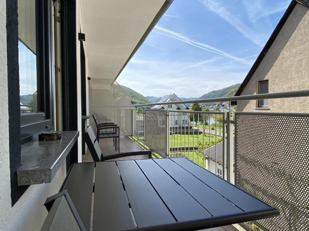 Deluxe Triple Room room - Image 1