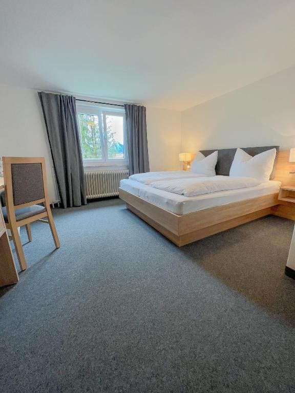 Double Room with Private Bathroom room - Image 3