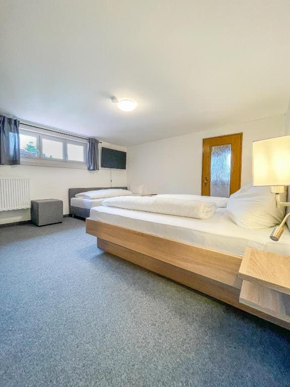 Large Double Room room - Image 1