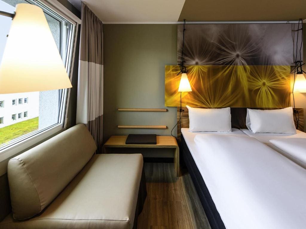 Standard Twin Room room - Image 1