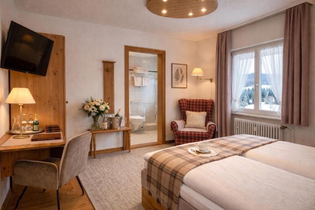 Double Room with Balcony room - Image 1
