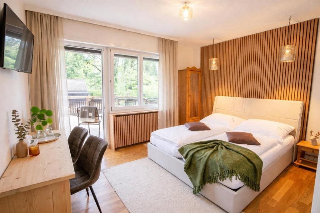 Classic Double Room with Terrace room - Image 1