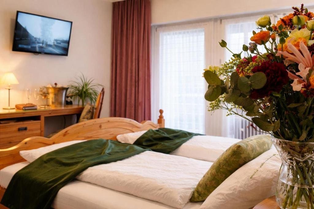 Double Room with Terrace room - Image 2