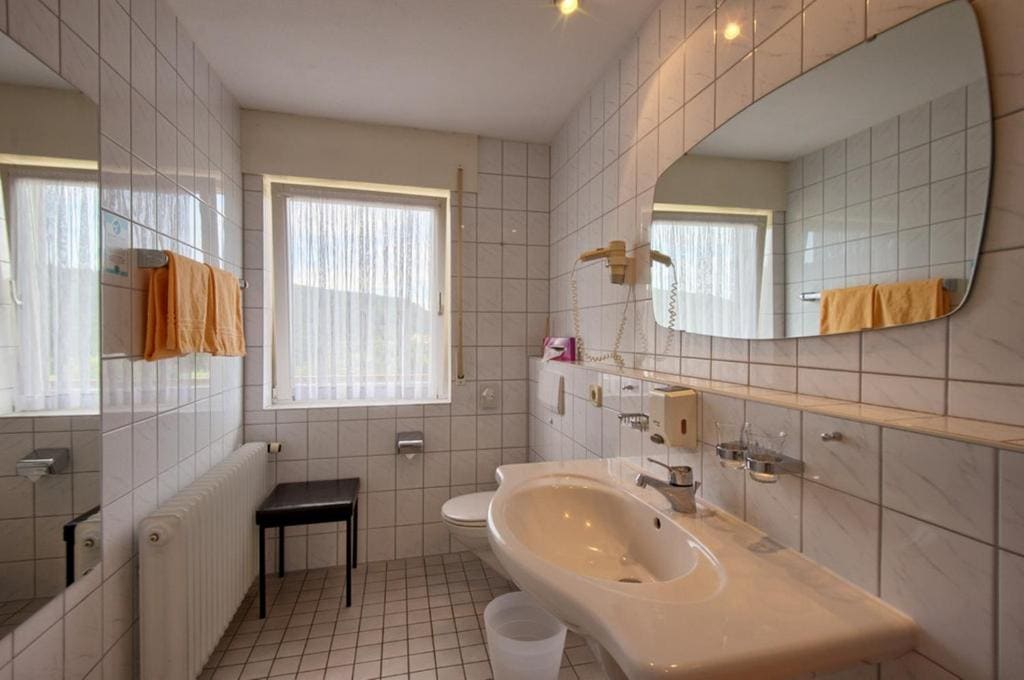 Family Room (2 Adults + 2 Children) room - Image 2