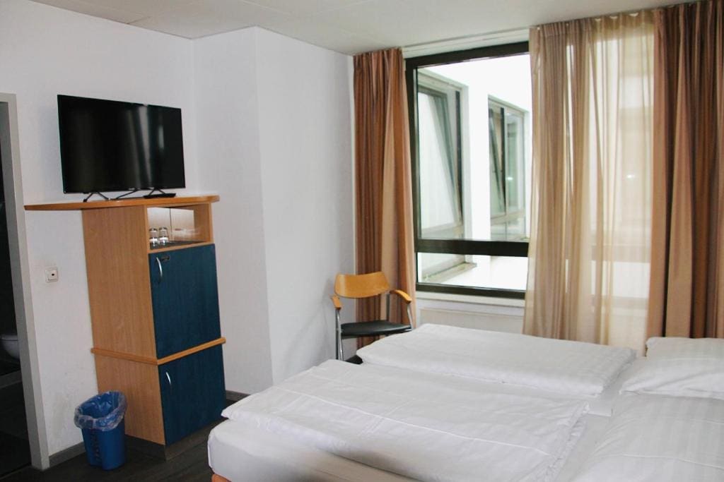 Double or Twin Room room - Image 2
