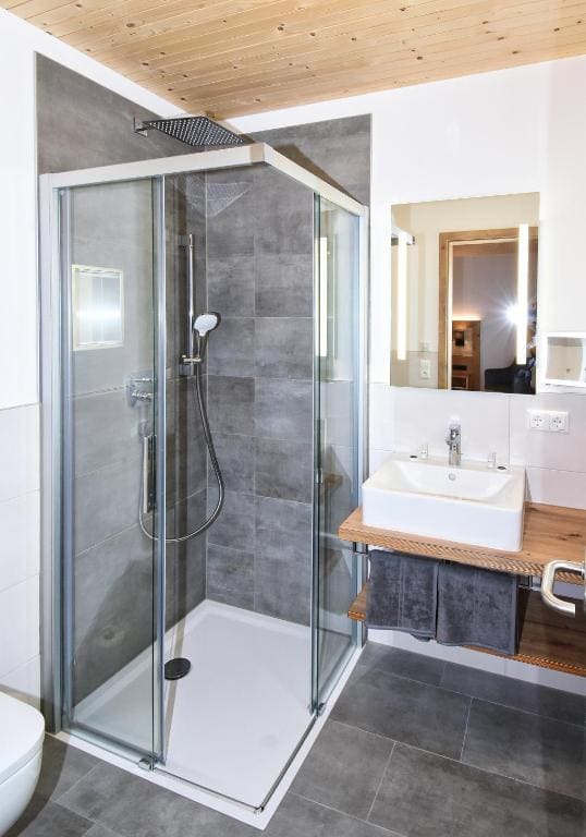 Double Room with Terrace room - Image 3