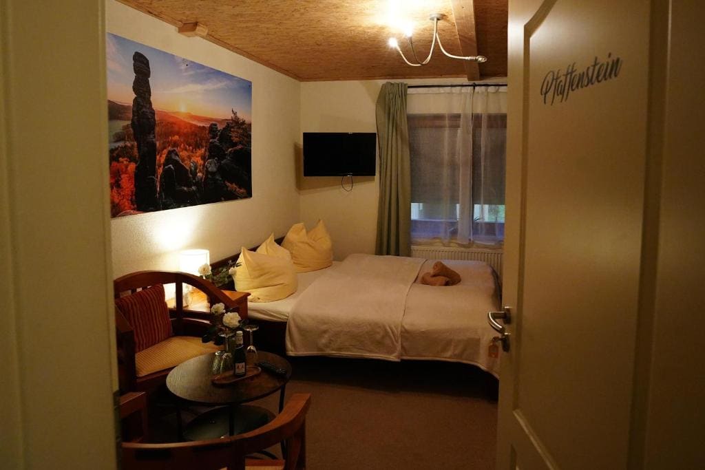 Double Room with Terrace room - Image 1