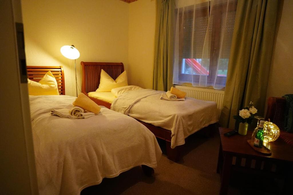 One-Bedroom Double or Twin Room room - Image 2