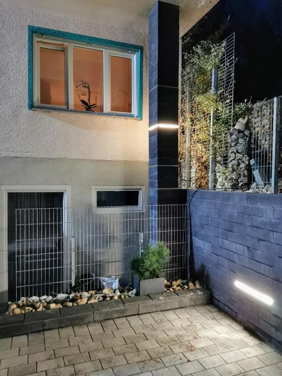 One Bedroom Chalet room - Image 2