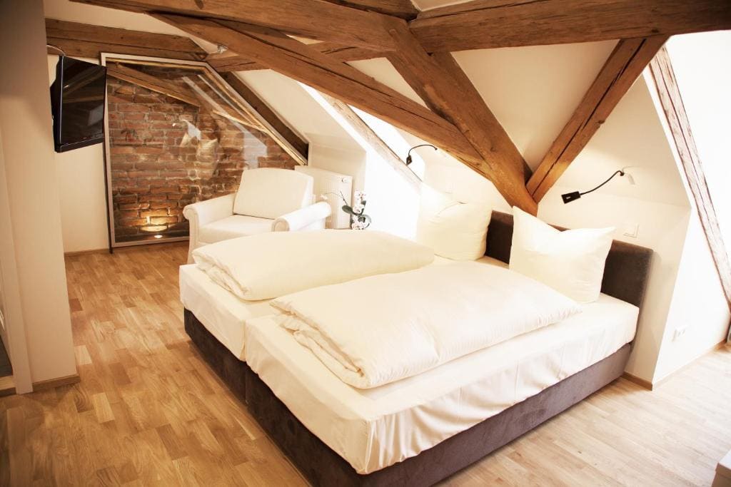 Family Room room - Image 1