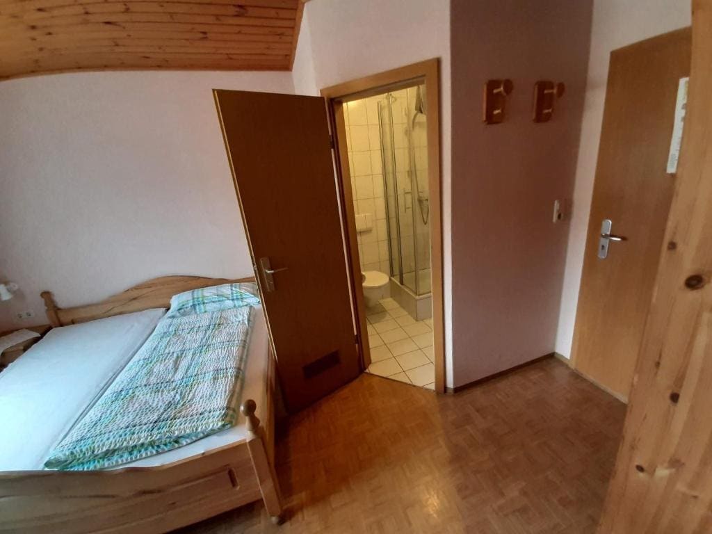 Quadruple Room room - Image 1