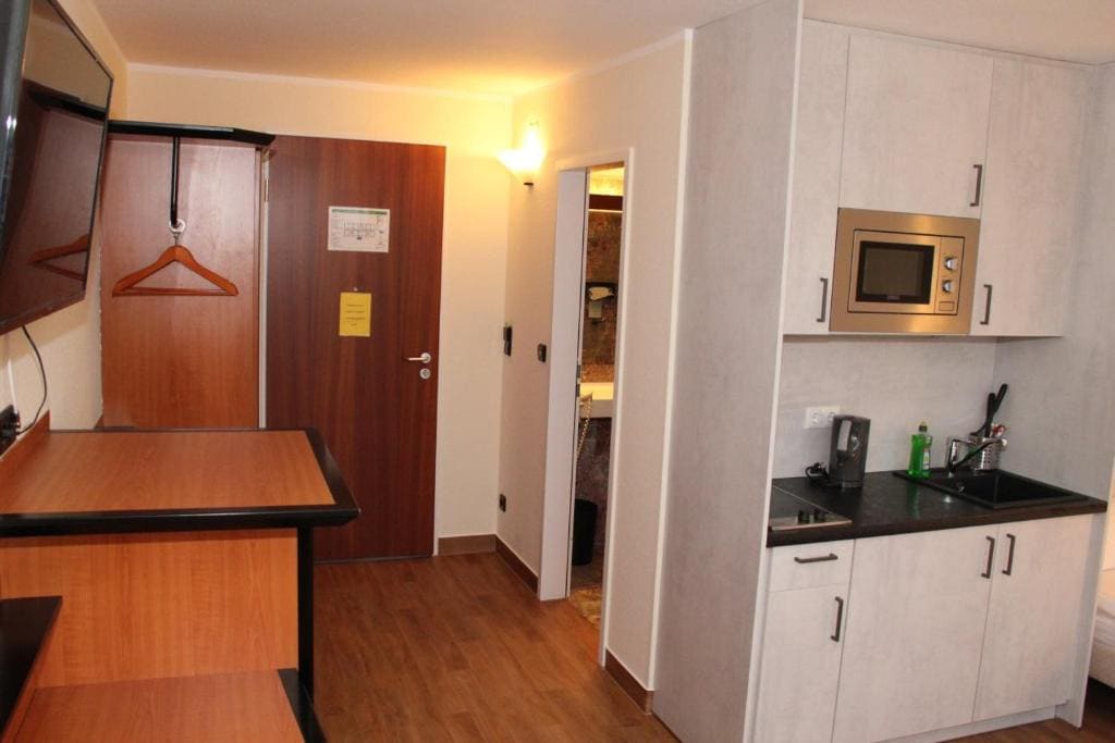Apartment with Balcony room - Image 1