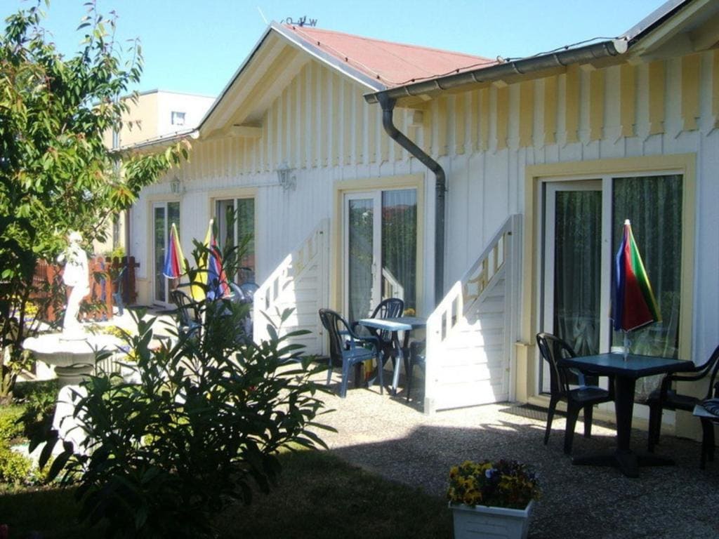 Apartment with Terrace room - Image 3