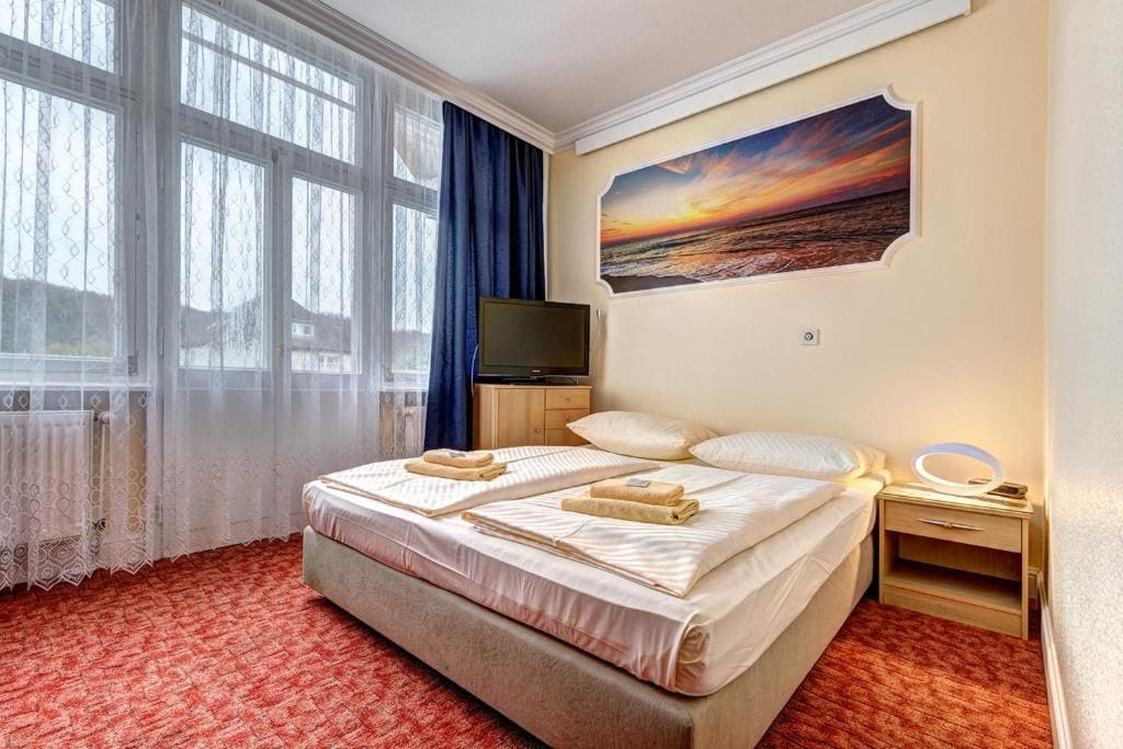 Double Room with Balcony room - Image 1