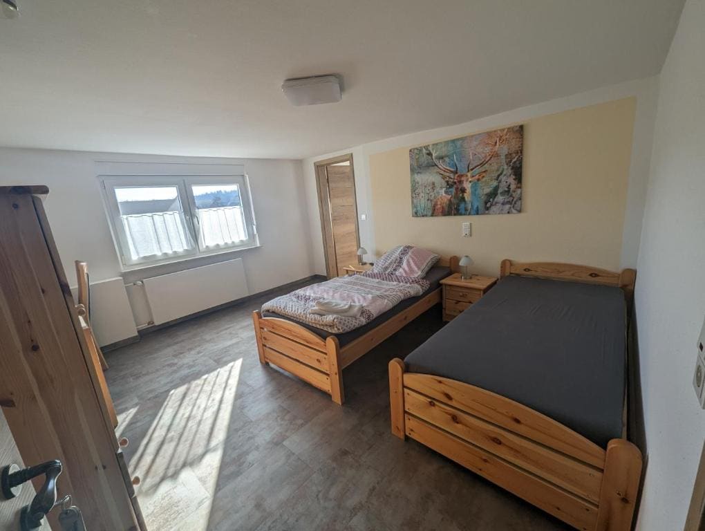 Deluxe Twin Room room - Image 3