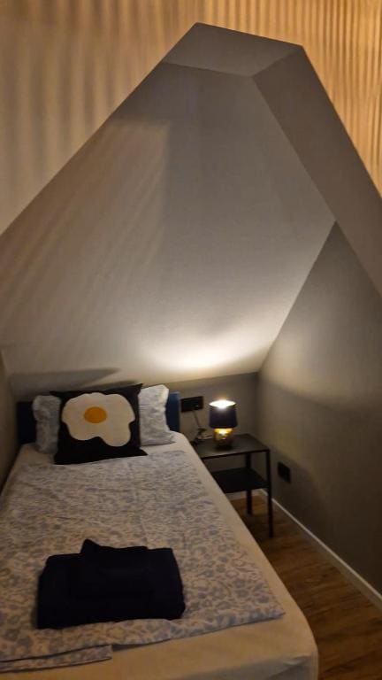 Triple Room with Bathroom room - Image 2