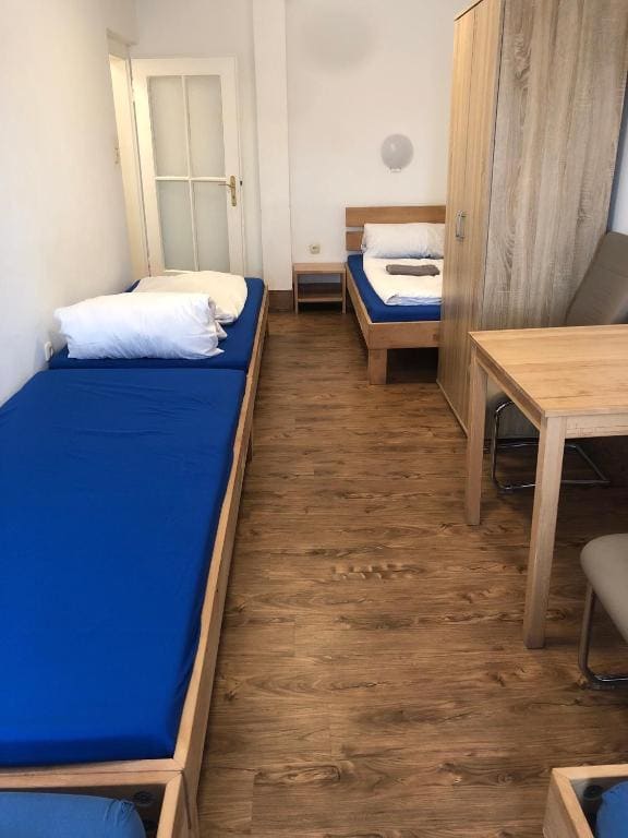 Quadruple Room room - Image 3