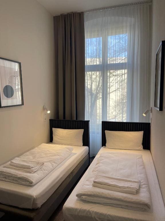 Twin Room room - Image 1