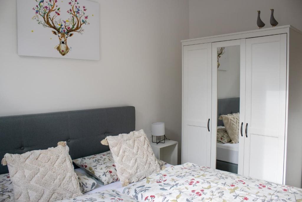 Superior Chalet room - Image 3