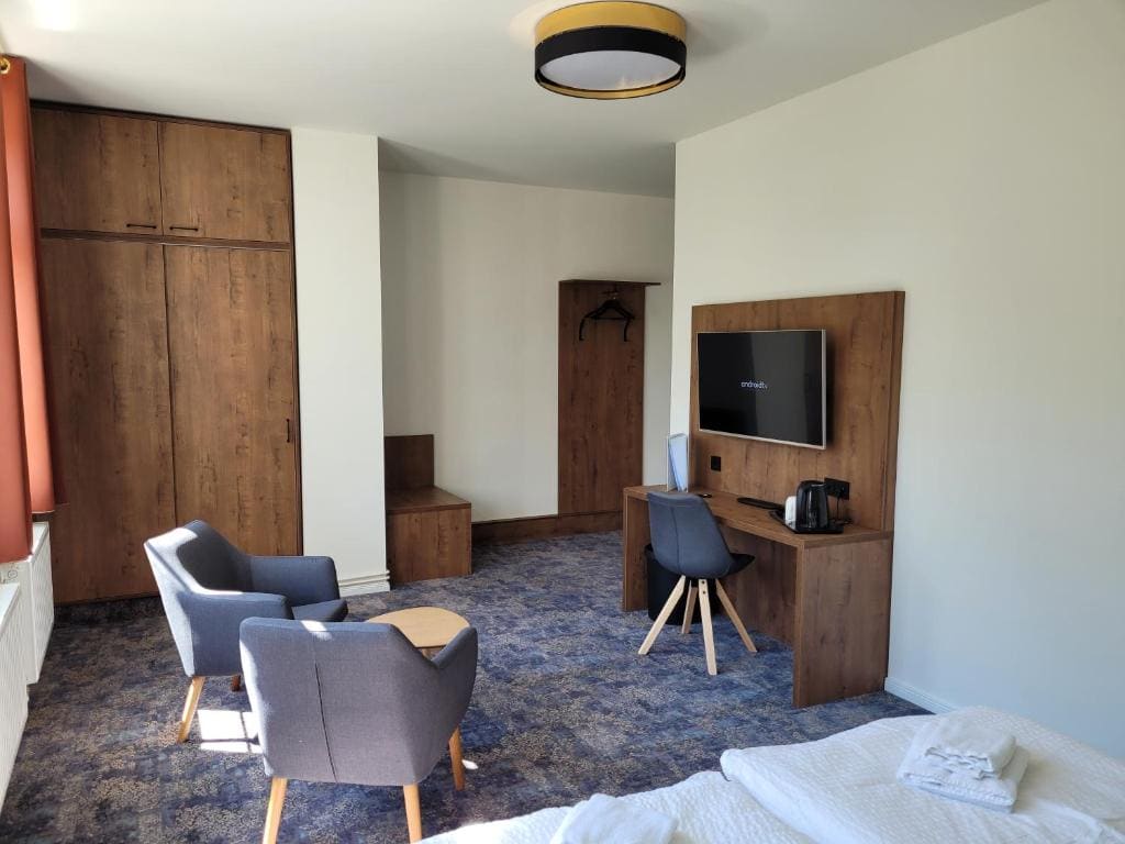 Deluxe Double Room room - Image 2