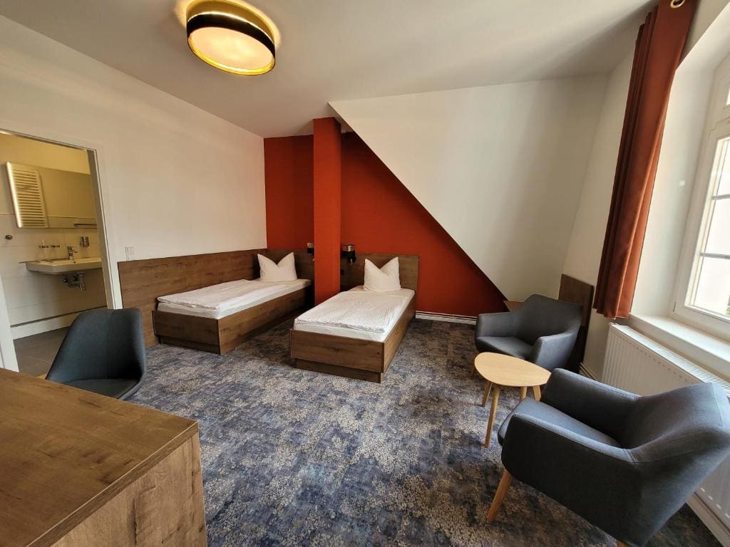 Deluxe Double or Twin Room room - Image 2