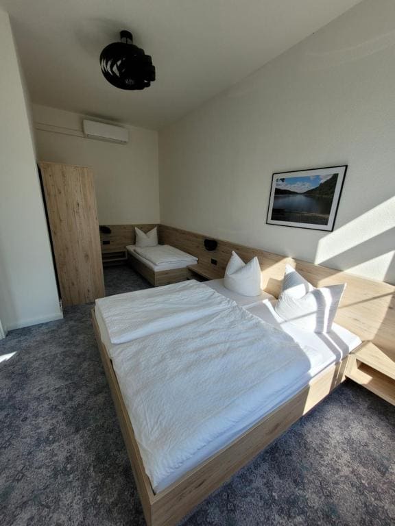 One-Bedroom Suite room - Image 1